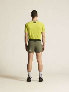 1914586-664000_PRO20Hypervent20Split20Shorts20220M_closeup3