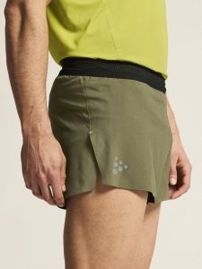 1914586-664000_PRO20Hypervent20Split20Shorts20220M_closeup5