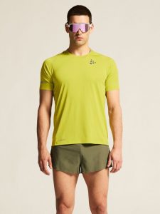 1914589-628000_PRO20Hypervent20Tee20220M_closeup4