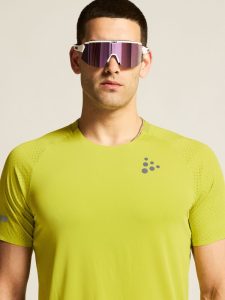 1914589-628000_PRO20Hypervent20Tee20220M_closeup9