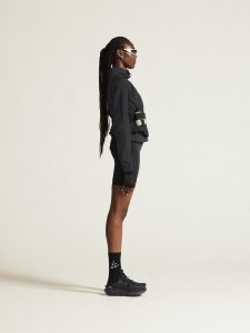 1914692-999000_ADV20Join20Windbreaker20W_closeup2