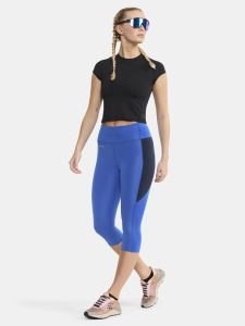1914694-999000_ADV20Tone20Cropped20Tee20W_closeup4