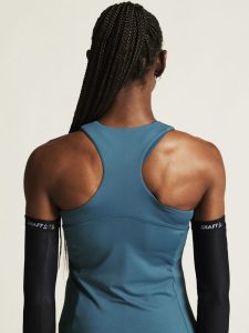 1914695-629000_ADV20Tone20Singlet20W_closeup7
