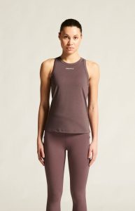 1914698-7880_Essence20Mesh20Singlet20W_closeup4
