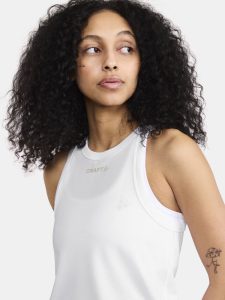 1914698-900000_CORE20Tone20mesh20singlet20W_closeup2