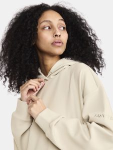 1914700-214000_ADV20Join20Long20Hoodie20W_closeup3