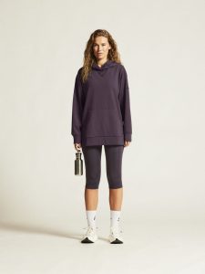 1914700-499000_ADV20Join20Long20Hoodie20W_closeup1
