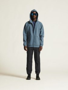 1914706-376000_ADV20Join20FZ20Hoodie20M_closeup1