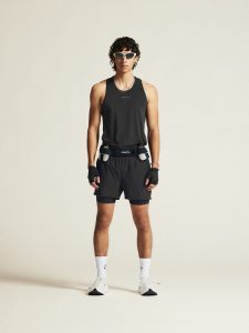 1914713-999000_ADV20Essence20Singlet20220M_closeup1