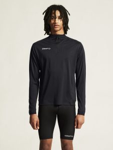 1914758-999000_Evolve20220Half20Zip20Jacket20M_closeup4