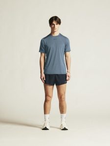 1914792-376000_ADV20Essence20SS20Tee20220M_closeup1
