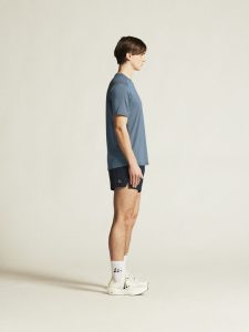 1914792-376000_ADV20Essence20SS20Tee20220M_closeup2