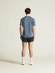 1914792-376000_ADV20Essence20SS20Tee20220M_closeup3