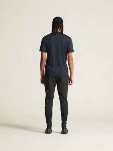 1914792-396000_ADV20Essence20SS20Tee20220M_closeup3