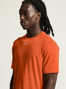 1914792-573000_ADV20Essence20SS20Tee20220M_closeup5