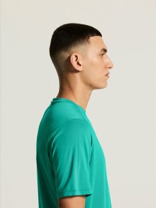 1914792-6420_ADV20Essence20SS20Tee20220M_closeup7