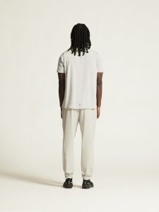 1914792-922000_ADV20Essence20SS20Tee20220M_closeup3