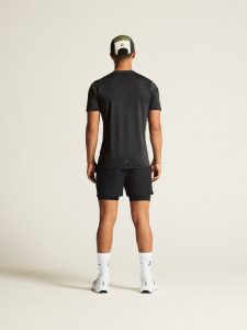 1914792-985000_ADV20Essence20SS20Tee20220M_closeup4