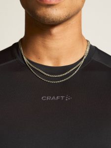 1914792-985000_ADV20Essence20SS20Tee20220M_closeup5