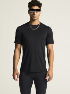 1914792-999000_ADV20Essence20SS20Tee20220M_closeup4