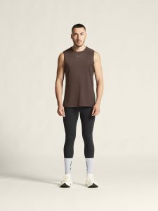 1914794-286000_ADV20Essence20SL20Tee20220M_closeup1