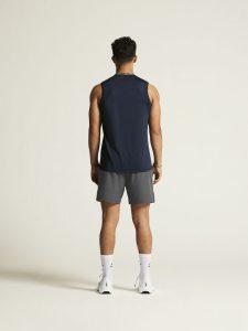 1914794-396000_ADV20Essence20SL20Tee20220M_closeup4