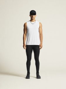 1914794-900000_ADV20Essence20SL20Tee20220M_closeup1