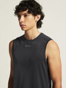 1914794-999000_ADV20Essence20SL20Tee20220M_closeup5