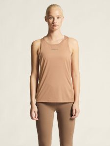 1914796-245000_ADV20Essence20Singlet20220W_closeup4