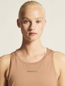 1914796-245000_ADV20Essence20Singlet20220W_closeup5