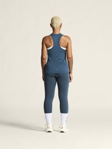 1914796-378000_ADV20Essence20Singlet20220W_closeup3