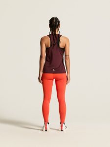 1914796-4820_ADV20Essence20Singlet20220W_closeup3