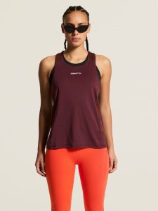 1914796-4820_ADV20Essence20Singlet20220W_closeup4