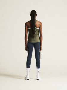 1914796-664000_ADV20Essence20Singlet20220W_closeup3