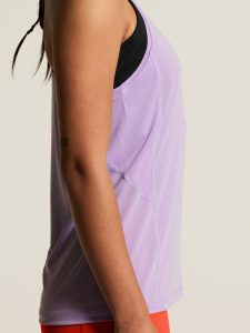 1914796-7280_ADV20Essence20Singlet20220W_closeup7