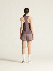 1914796-7880_ADV20Essence20Singlet20220W_closeup3
