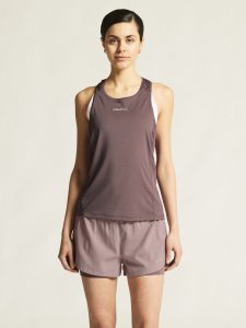 1914796-7880_ADV20Essence20Singlet20220W_closeup4
