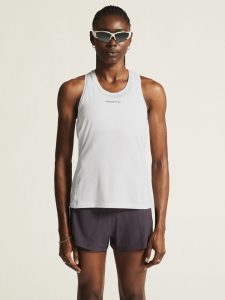 1914796-900000_ADV20Essence20Singlet20220W_closeup4