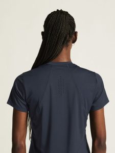 1914798-396000_ADV20Essence20SS20Tee20220W_closeup7