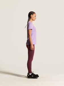 1914798-7280_ADV20Essence20SS20Tee20220W_closeup2