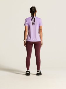 1914798-7280_ADV20Essence20SS20Tee20220W_closeup3