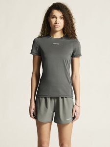1914798-985000_ADV20Essence20SS20Tee20220W_closeup4
