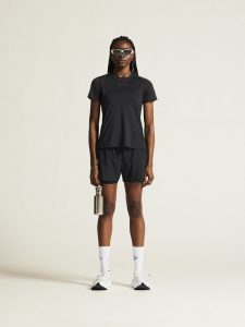 1914798-999000_ADV20Essence20SS20Tee20220W_closeup1