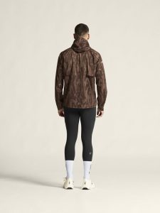 1915133-286007_PRO20Hydro20Jacket20320M_closeup3