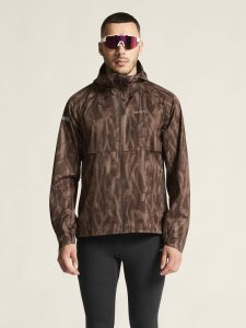 1915133-286007_PRO20Hydro20Jacket20320M_closeup4