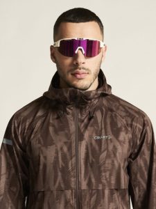 1915133-286007_PRO20Hydro20Jacket20320M_closeup5