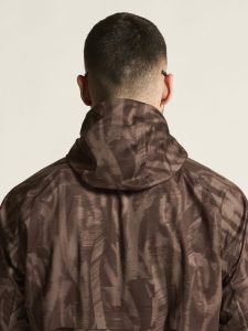 1915133-286007_PRO20Hydro20Jacket20320M_closeup7