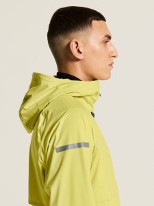 1915133-5010_PRO20Hydro20Jacket20320M_closeup6