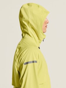 1915133-5010_PRO20Hydro20Jacket20320M_closeup9