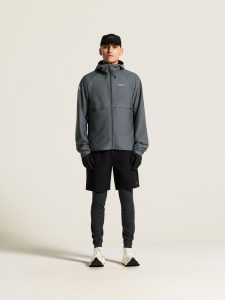 1915133-958G_PRO20Hydro20Jacket20320M_closeup1